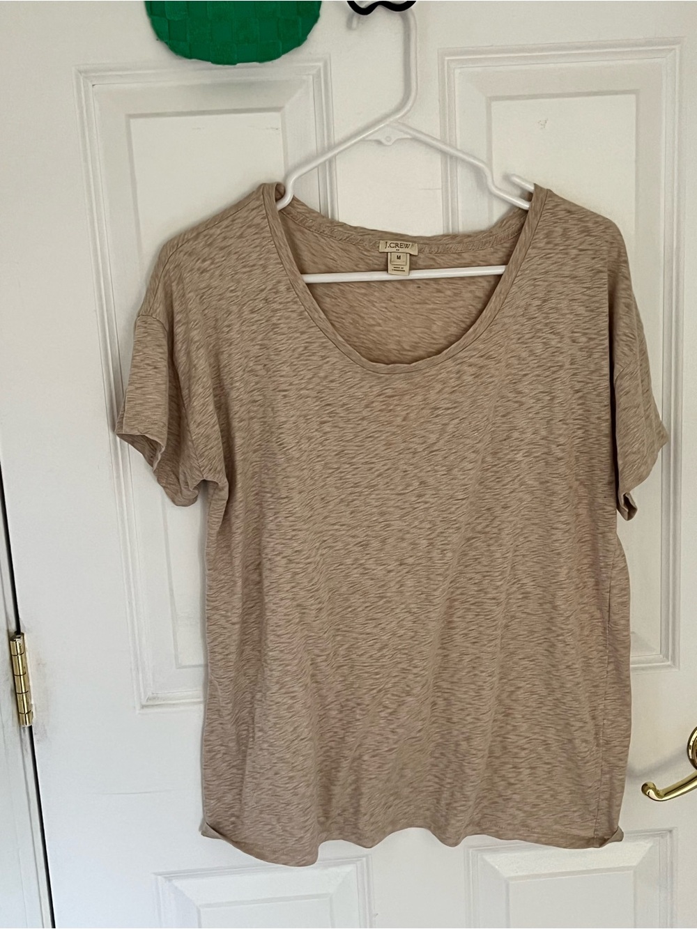 Versatile J. Crew Women's Short Sleeve Scoop Tee in Tan Heather